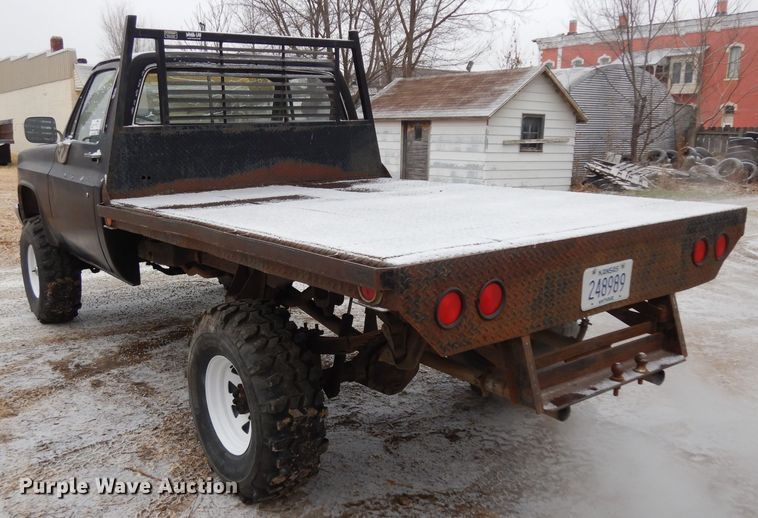 image for item DH5581 1978  Chevrolet  flatbed pickup truck