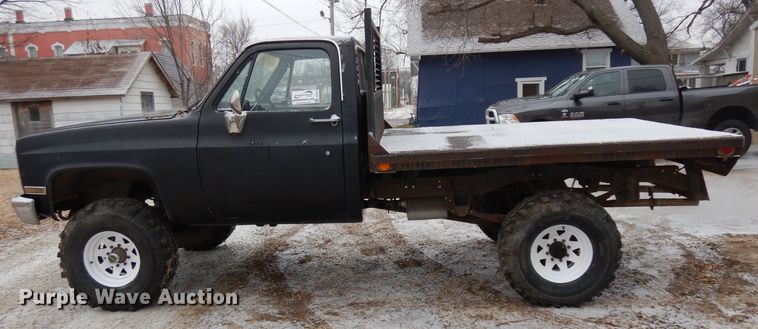 image for item DH5581 1978  Chevrolet  flatbed pickup truck