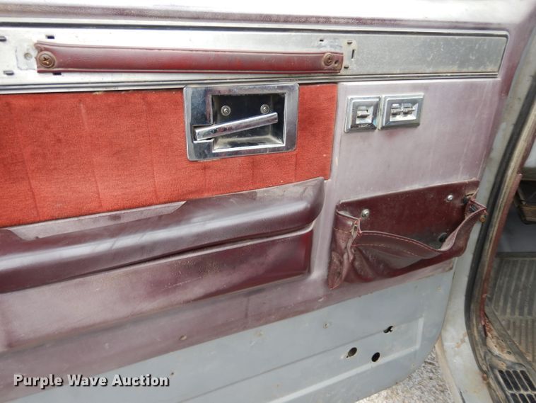 image for item DH5581 1978  Chevrolet  flatbed pickup truck