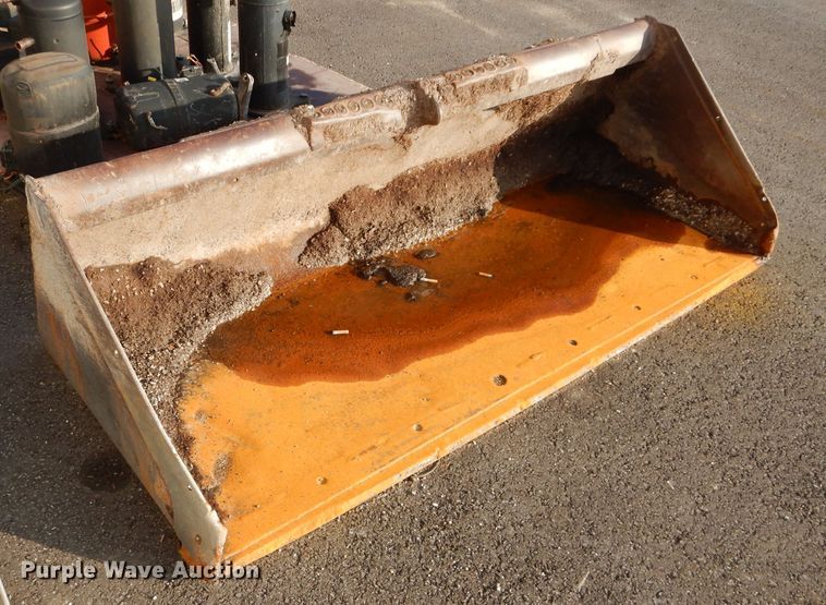 image for item DI8487 Bobcat 72"W skid steer bucket