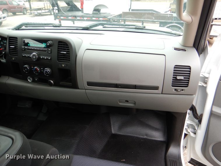 image for item DJ0366 2011 Chevrolet Silverado 1500  pickup truck