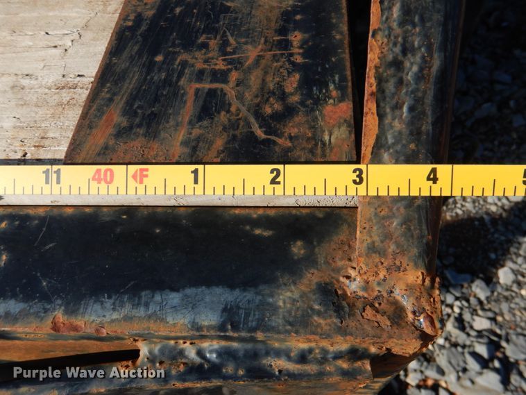 image for item DJ0370 2016 Big Tex 22GN  equipment trailer