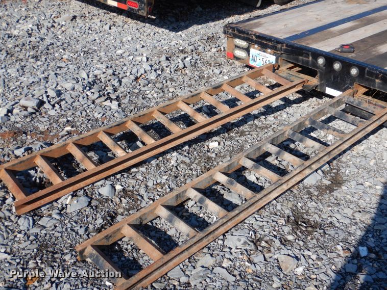 image for item DJ0370 2016 Big Tex 22GN  equipment trailer