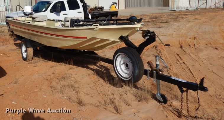 image for item DJ8153 1981 Duracraft  boat