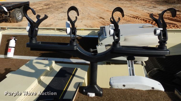 image for item DJ8153 1981 Duracraft  boat