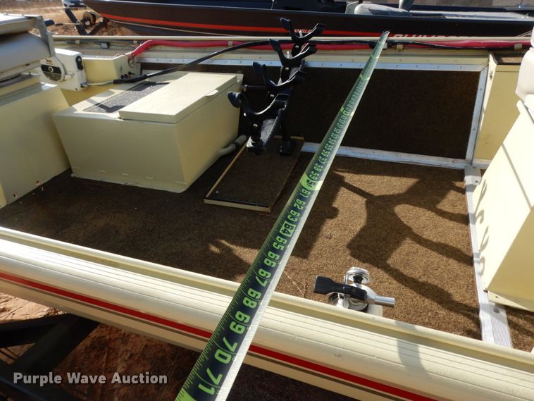 image for item DJ8153 1981 Duracraft  boat