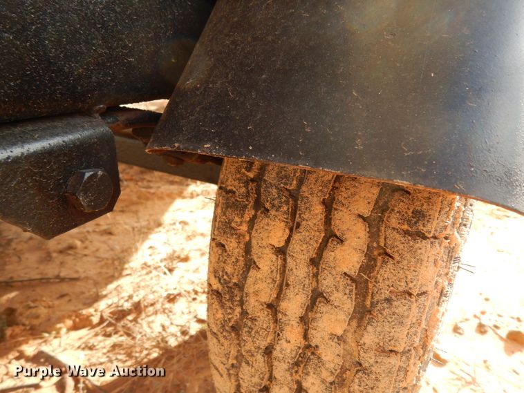 image for item DJ8153 1981 Duracraft  boat