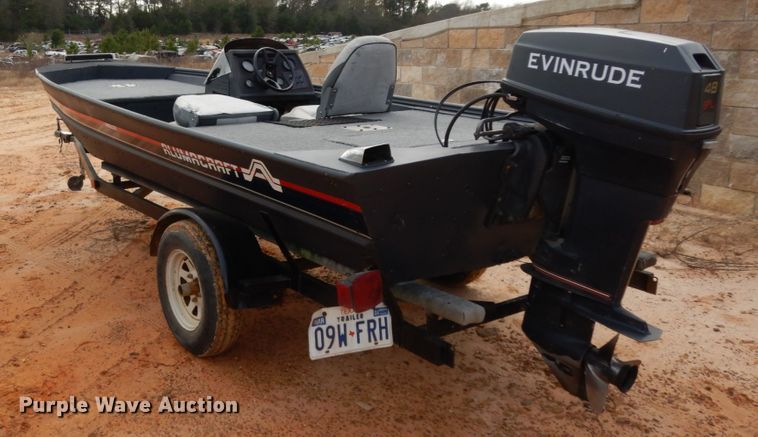 image for item DJ8154 1990 Alumacraft Angler  boat