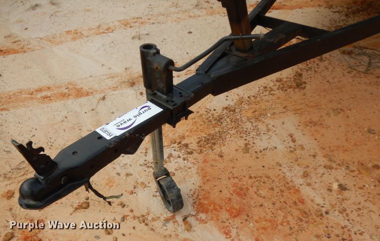 image for item DJ8154 1990 Alumacraft Angler  boat