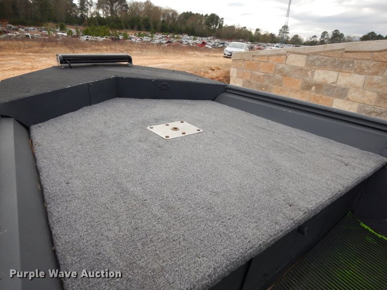 image for item DJ8154 1990 Alumacraft Angler  boat