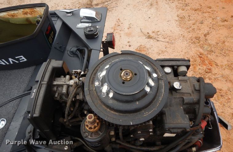 image for item DJ8154 1990 Alumacraft Angler  boat