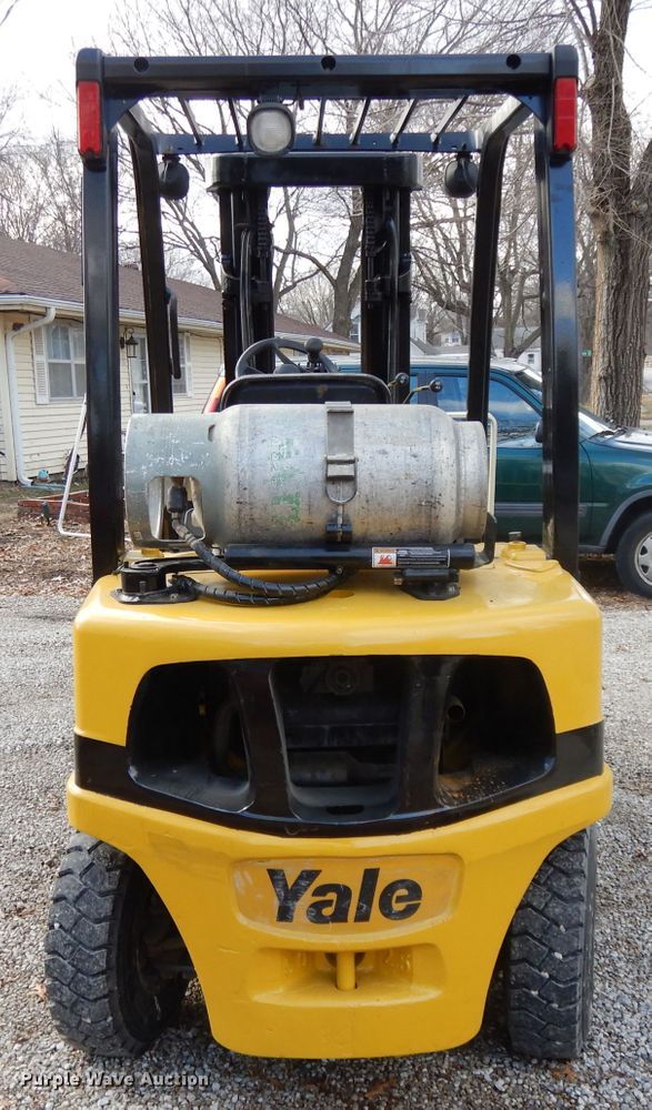 image for item DL2627 2017 Yale GLP050VXNDAE086  forklift