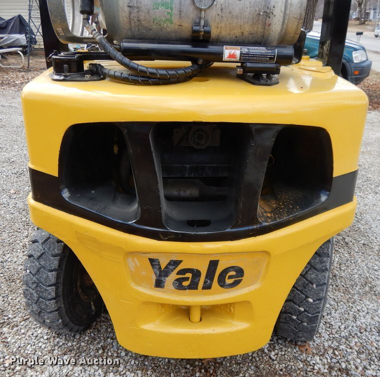 image for item DL2627 2017 Yale GLP050VXNDAE086  forklift