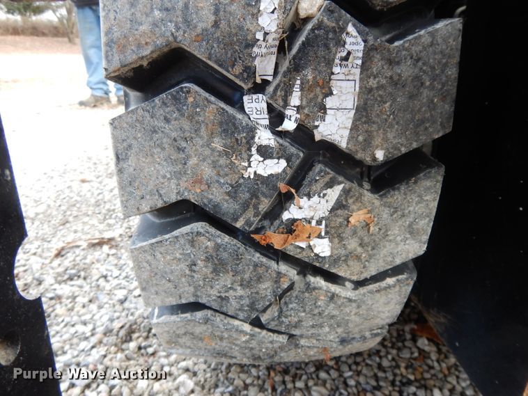 image for item DL2627 2017 Yale GLP050VXNDAE086  forklift