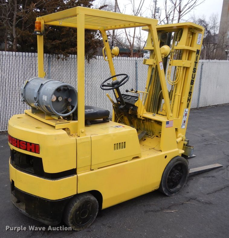 image for item DL2644 Mitsubishi FGC25  forklift