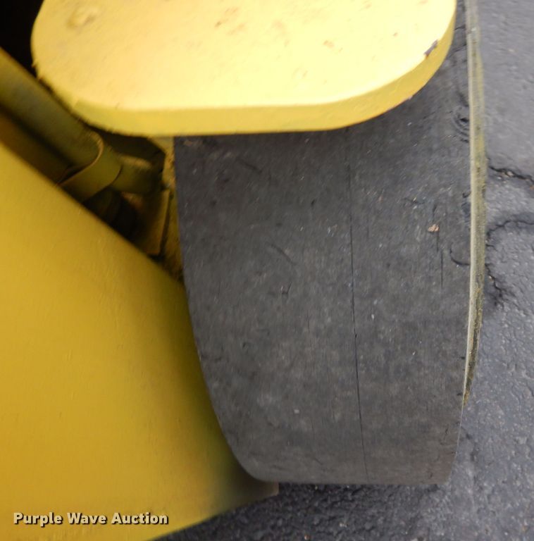 image for item DL2644 Mitsubishi FGC25  forklift