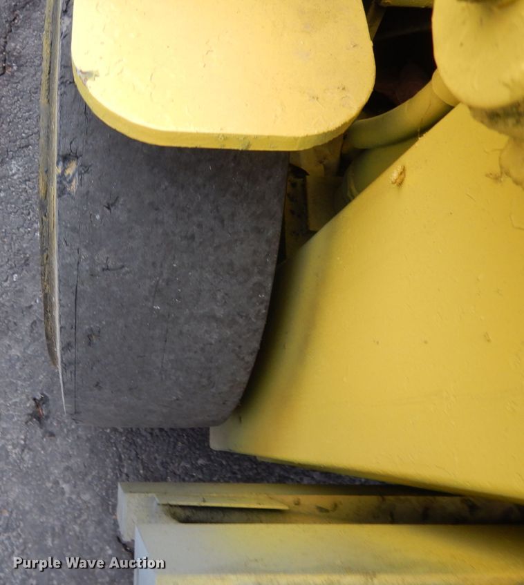 image for item DL2644 Mitsubishi FGC25  forklift