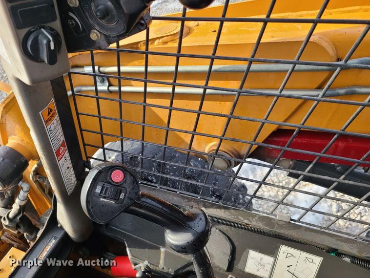 image for item FW9618 2012 Case SR175  skid steer loader