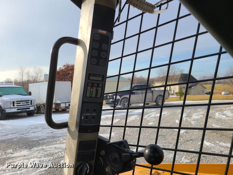 image for item FW9618 2012 Case SR175  skid steer loader