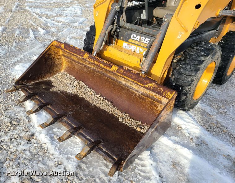 image for item FW9618 2012 Case SR175  skid steer loader