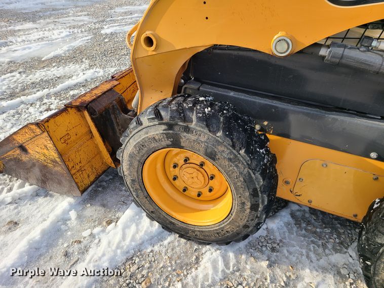 image for item FW9618 2012 Case SR175  skid steer loader