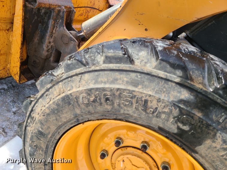 image for item FW9618 2012 Case SR175  skid steer loader