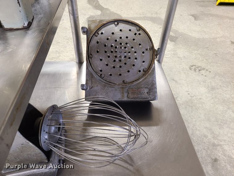 image for item FW9619 Hobart A200  mixer