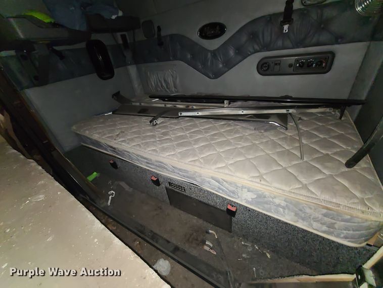 image for item FW9626 Sleeper