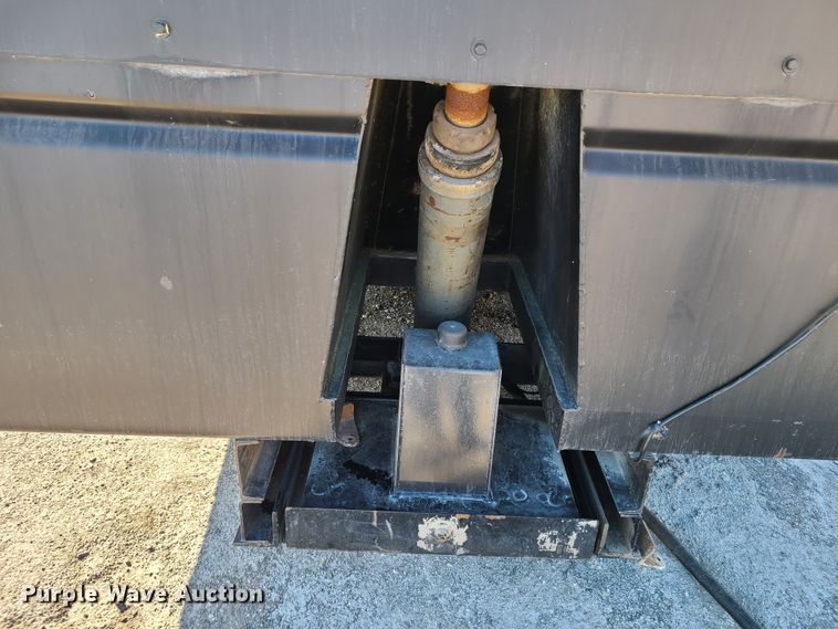 image for item FW9629 Galion-Godwin 400T-10 dump bed