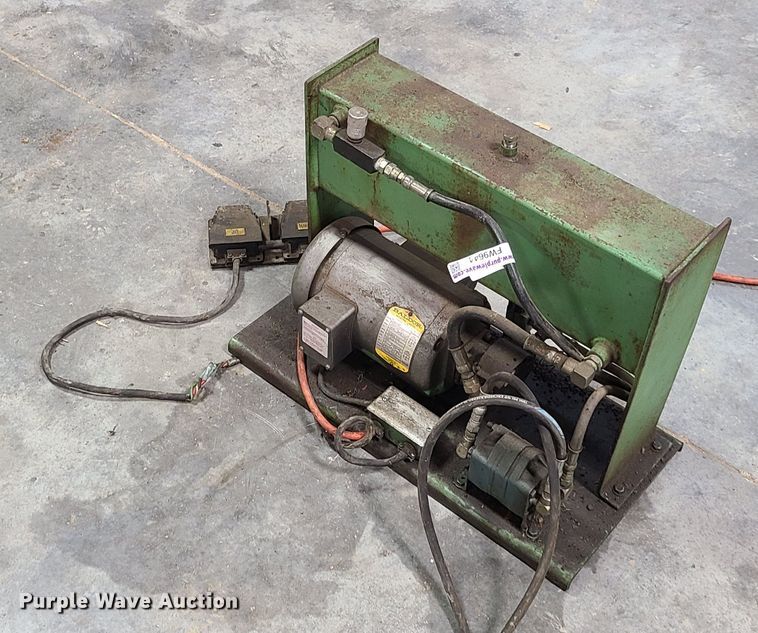 image for item FW9644 Hydraulic lift table