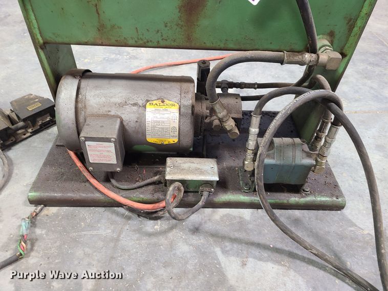 image for item FW9644 Hydraulic lift table