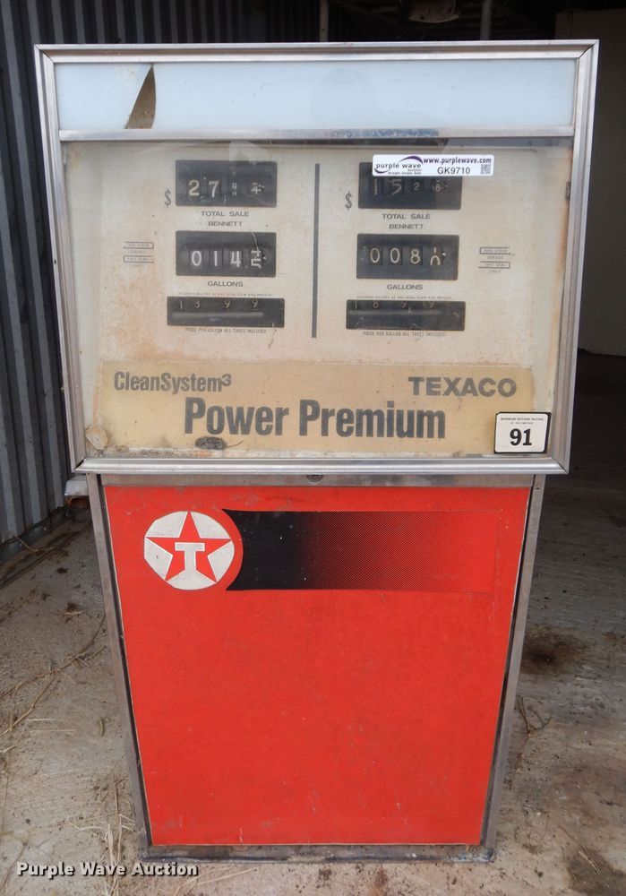 image for item GK9710 (2) Bennett Pump Company Texaco fuel pumps