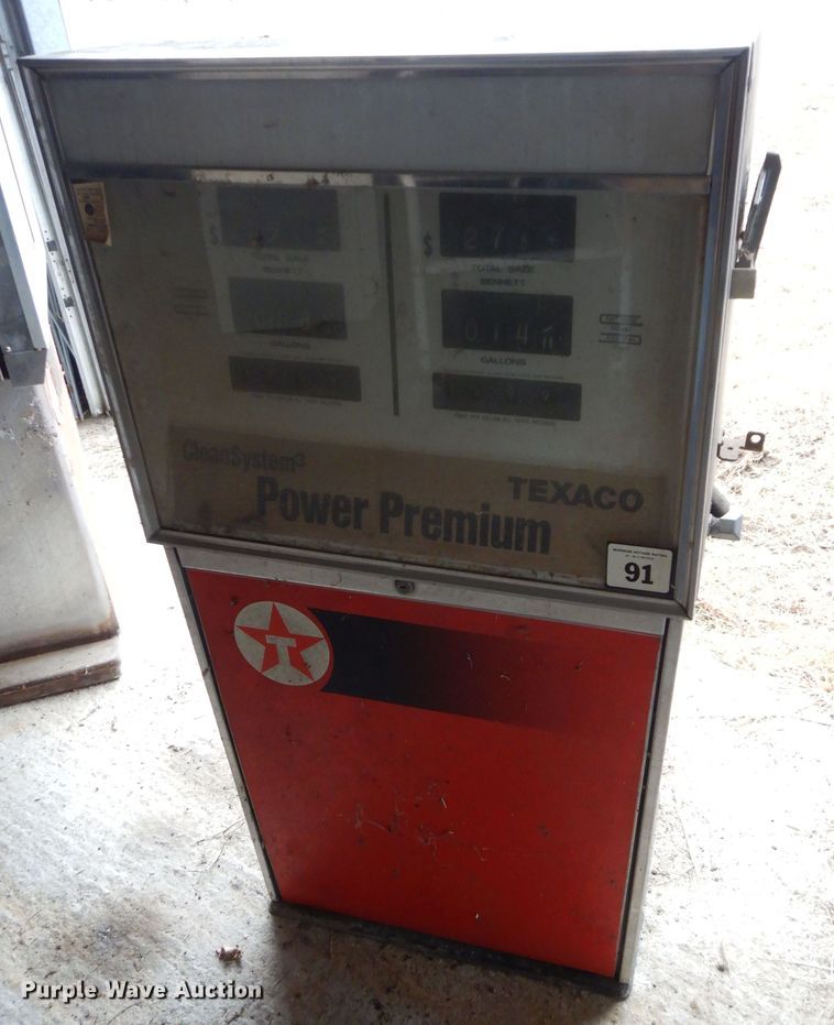 image for item GK9710 (2) Bennett Pump Company Texaco fuel pumps