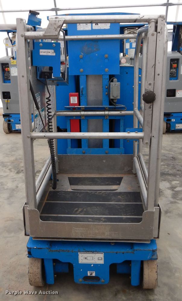 image for item GK9715 2012 Genie GR-12  vertical lift
