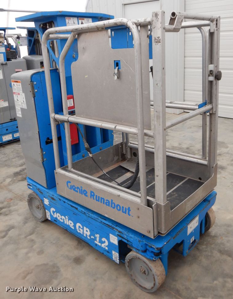 image for item GK9715 2012 Genie GR-12  vertical lift