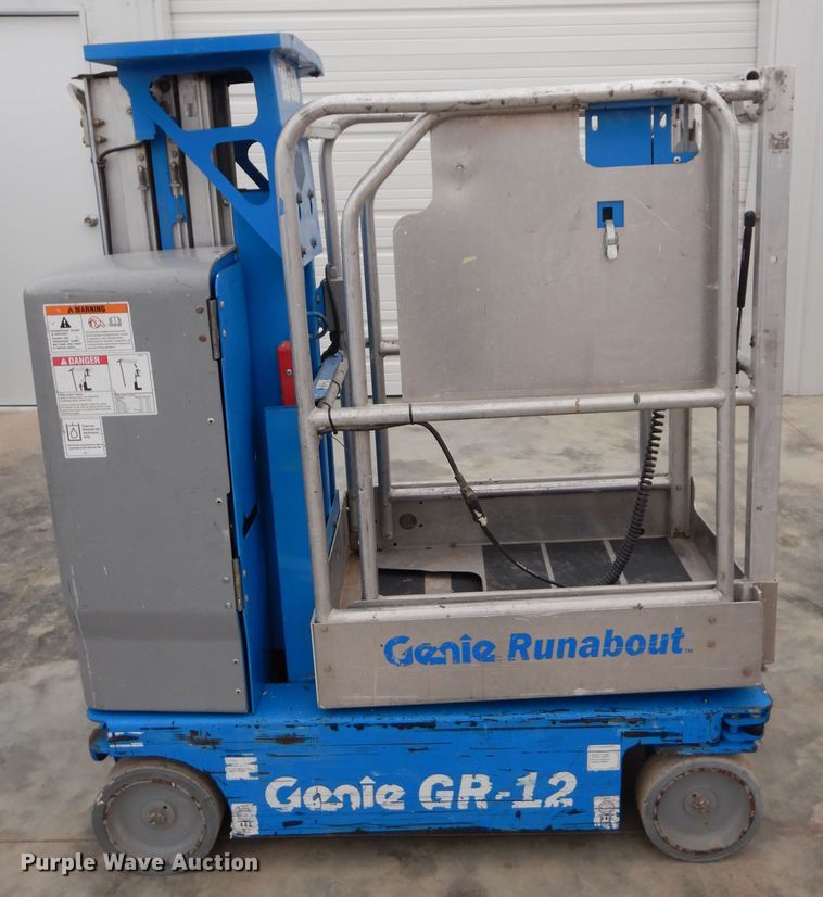 image for item GK9715 2012 Genie GR-12  vertical lift