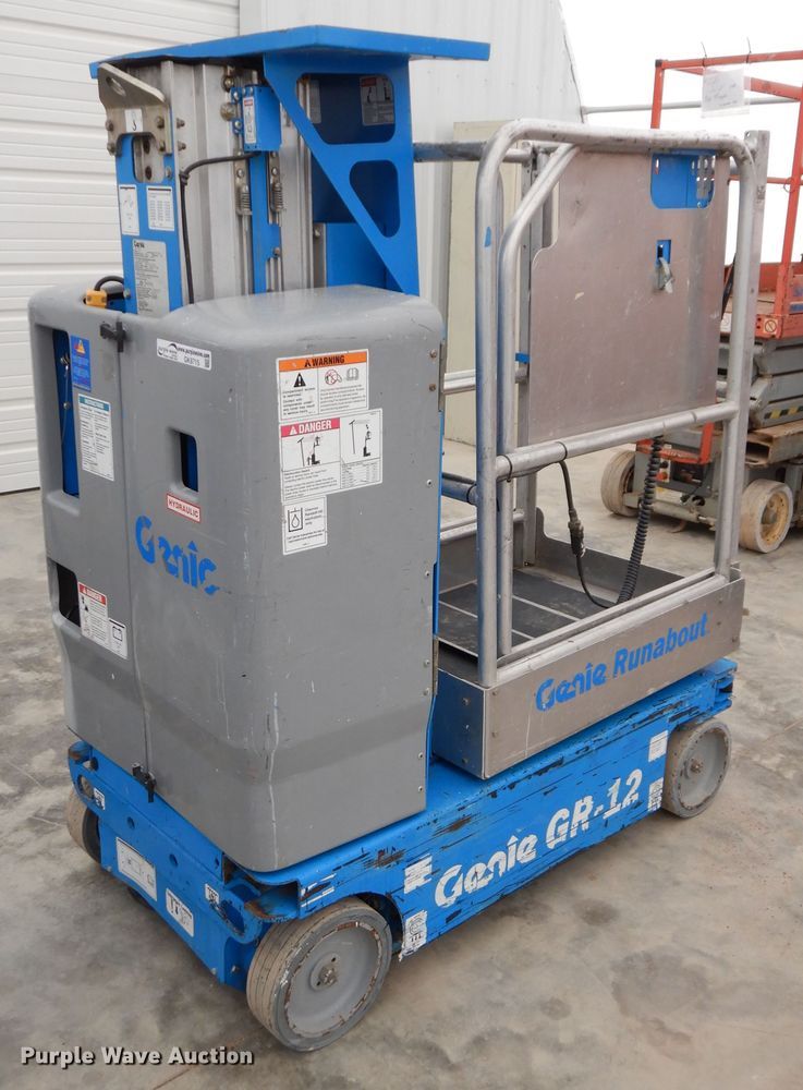 image for item GK9715 2012 Genie GR-12  vertical lift