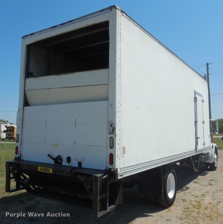 image for item GM9148 2000 Freightliner FL60  box truck