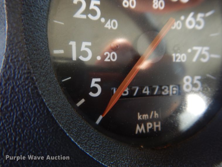 image for item GM9148 2000 Freightliner FL60  box truck