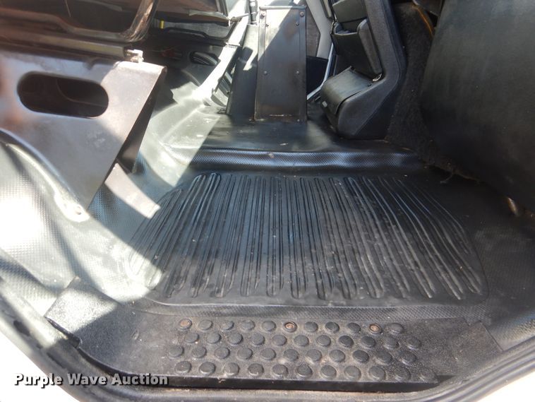 image for item GM9148 2000 Freightliner FL60  box truck