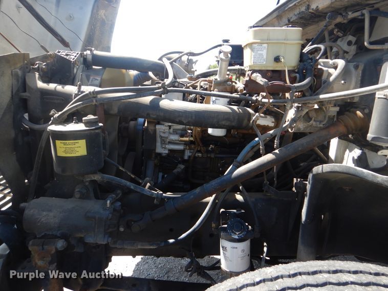 image for item GM9148 2000 Freightliner FL60  box truck