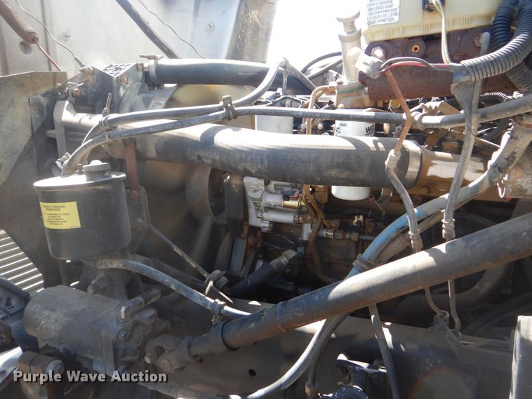 image for item GM9148 2000 Freightliner FL60  box truck