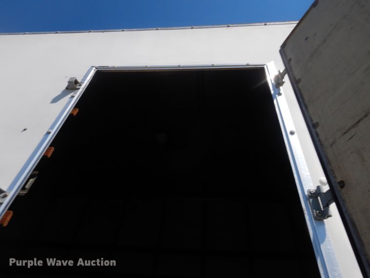 image for item GM9148 2000 Freightliner FL60  box truck