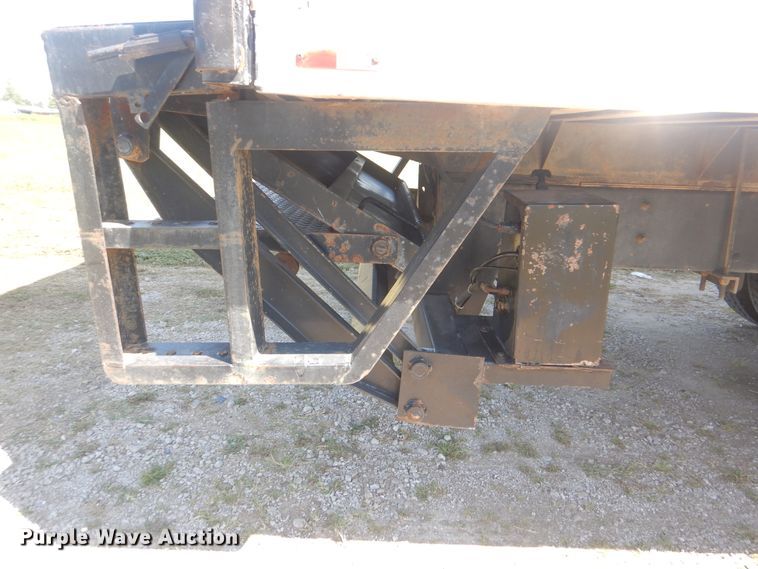 image for item GM9148 2000 Freightliner FL60  box truck