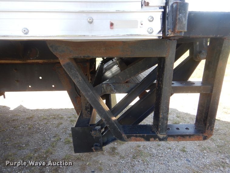 image for item GM9148 2000 Freightliner FL60  box truck