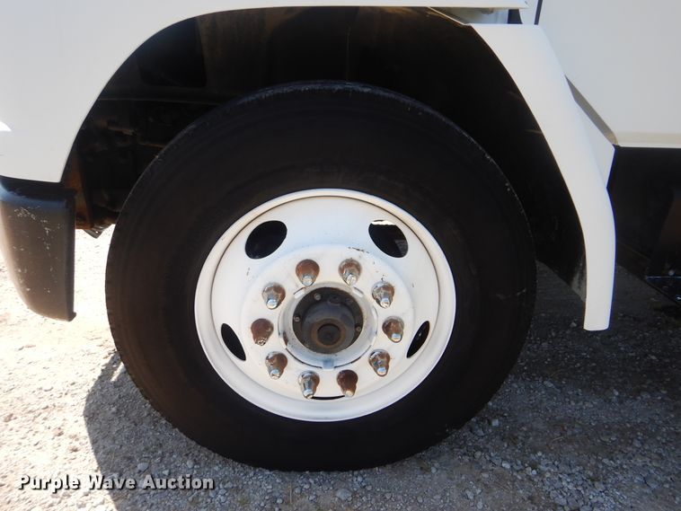 image for item GM9148 2000 Freightliner FL60  box truck