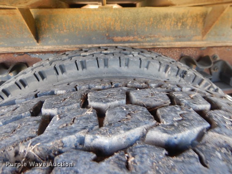 image for item GM9148 2000 Freightliner FL60  box truck