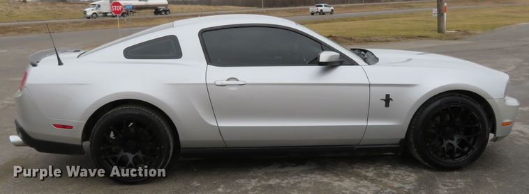 image for item GT9469 2012 Ford Mustang