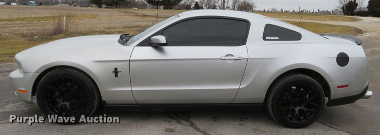 image for item GT9469 2012 Ford Mustang