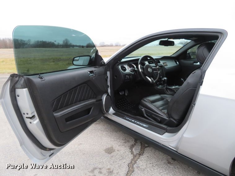 image for item GT9469 2012 Ford Mustang